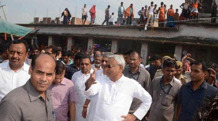 Bihar flood toll rises to 156, Nitish Kumar reviews relief work